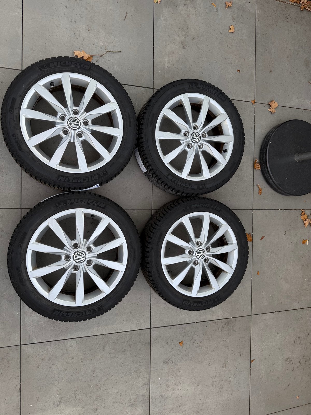 Orginele Volkswagen Dijon velgen met winterbanden, Auto-onderdelen, Ophalen, Gebruikt, Banden en Velgen, 17 inch