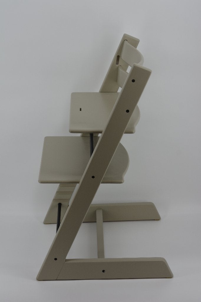Stokke Tripp Trapp Taupe – Tripp Trap Nieuw model, Verzenden, Zo goed als nieuw, Meegroeistoel, Aanschuifbaar