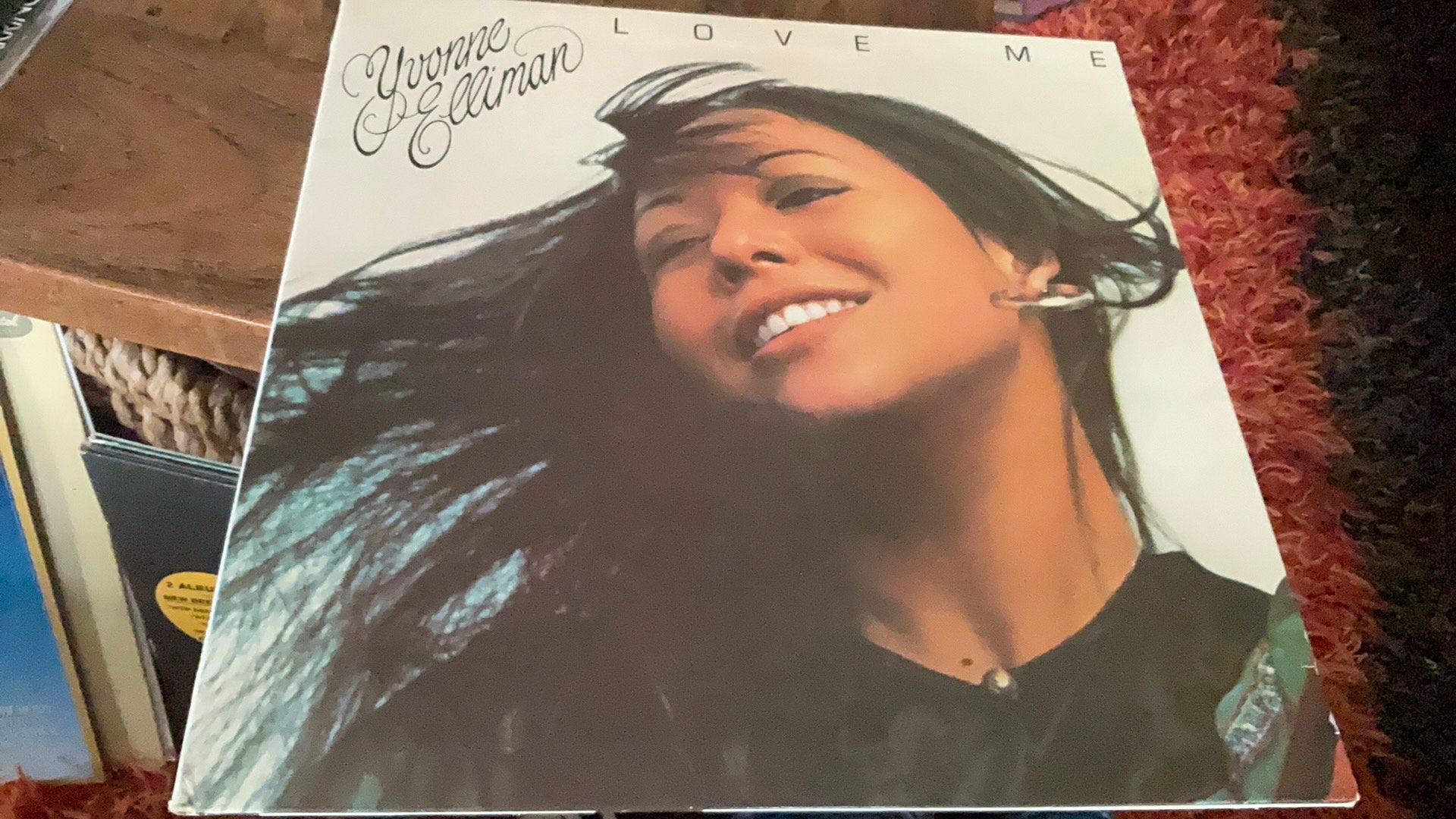Yvonne Elliman. Love me, Ophalen of Verzenden, Zo goed als nieuw