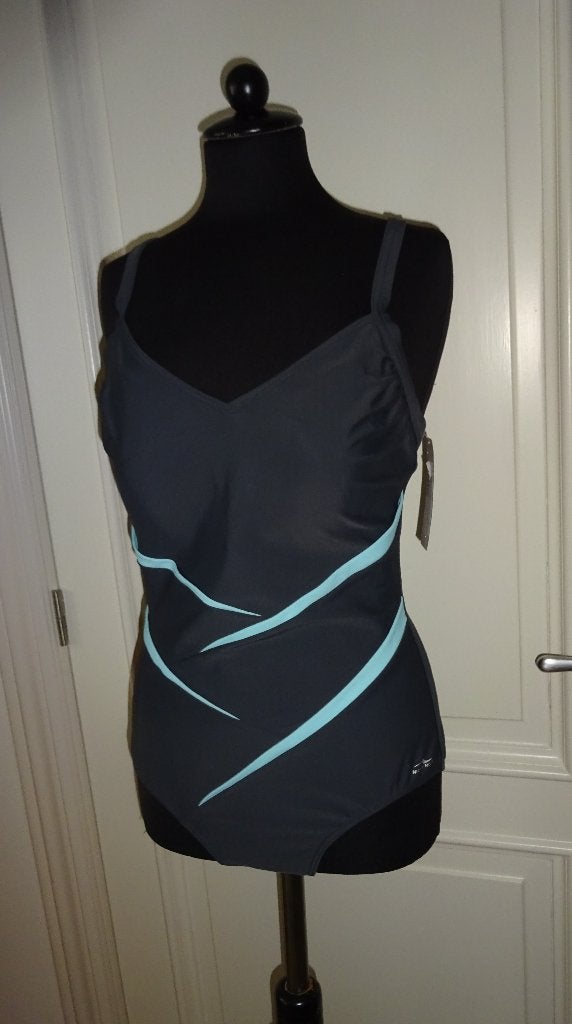 NIEUW Maat 48 Badpak Nickey Nobel met Turquoise strepen. Het, Kleding | Dames, Badmode en Zwemkleding, Meerkleurig, Nieuw, Badpak