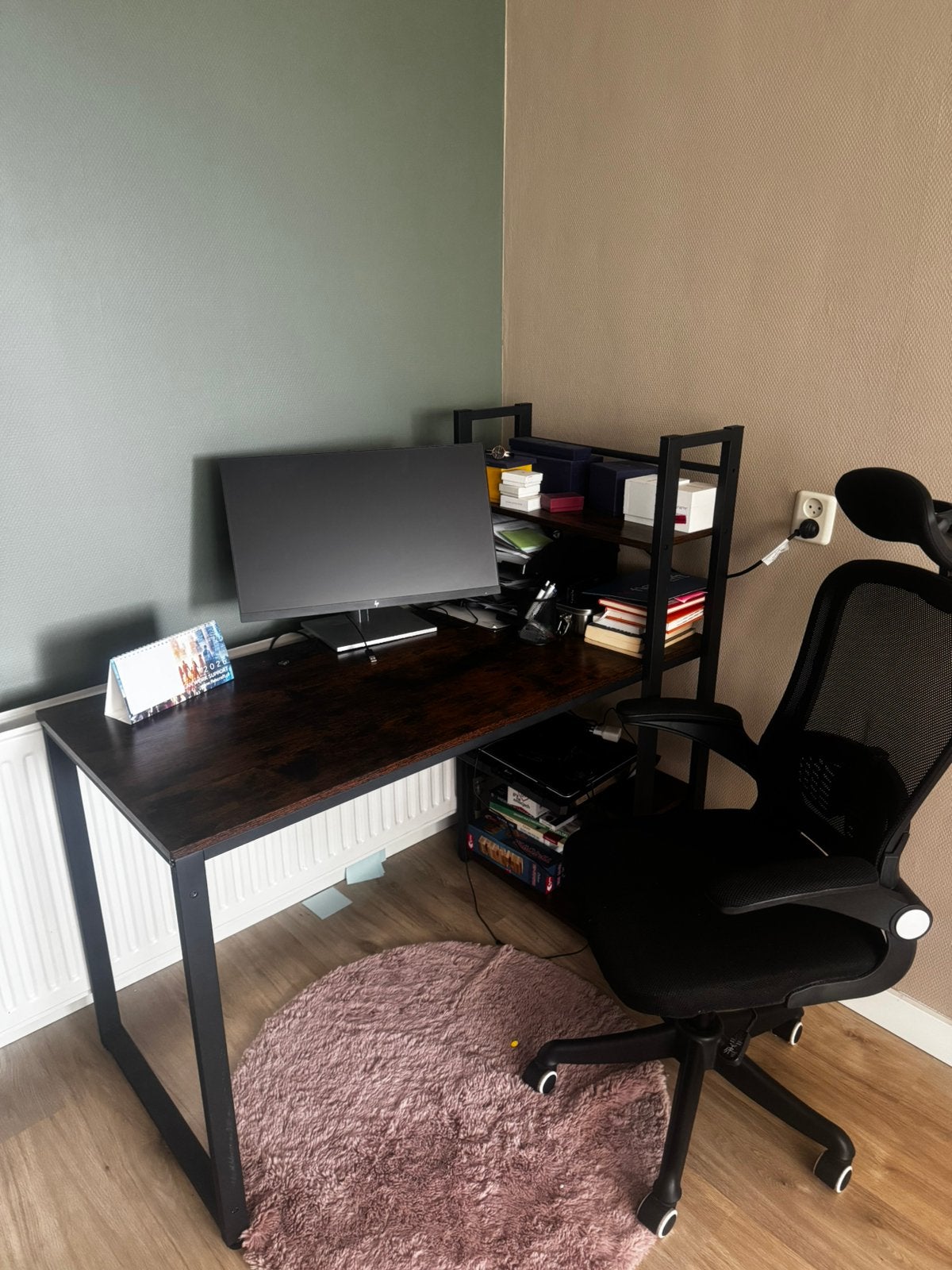 Bureau met stoel te koop, Ophalen of Verzenden, Zo goed als nieuw
