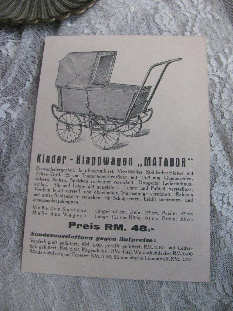 Oude Reclamekaart / Item - Matador Kinderwagen 15 x 10.5 cm, Verzamelen, Verzenden, 1920 tot 1940, Overige thema's