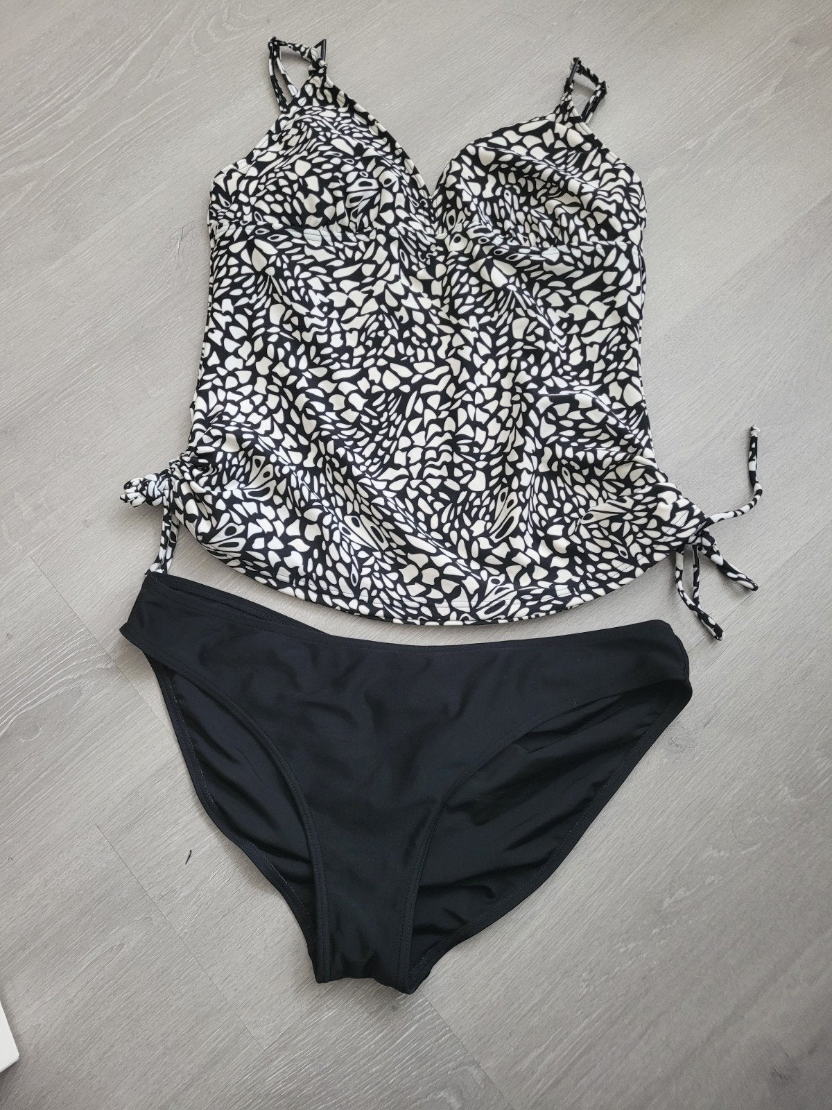 Nickey nobel tankinitop en bikinibroek, Kleding | Dames, Badmode en Zwemkleding, Ophalen of Verzenden, Zo goed als nieuw, Zwart