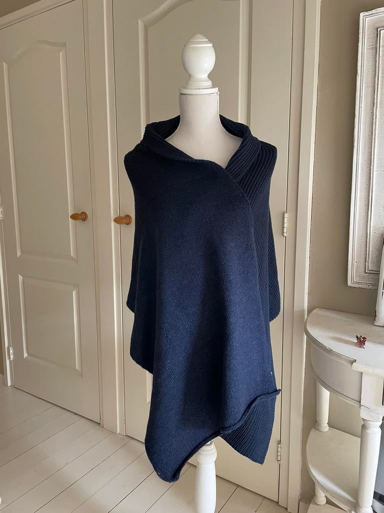 Cecil Omslag Doek / Sjaal / Shawl / Blauw /, Ophalen, Zo goed als nieuw, Maat 46/48 (XL) of groter, Sjaal