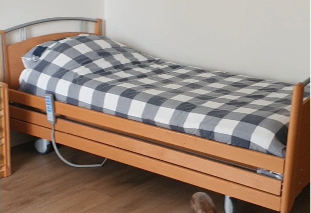 Hoog laag bed | verpleegbed | zorgbed, Ophalen, 90 cm, Eenpersoons, Bruin