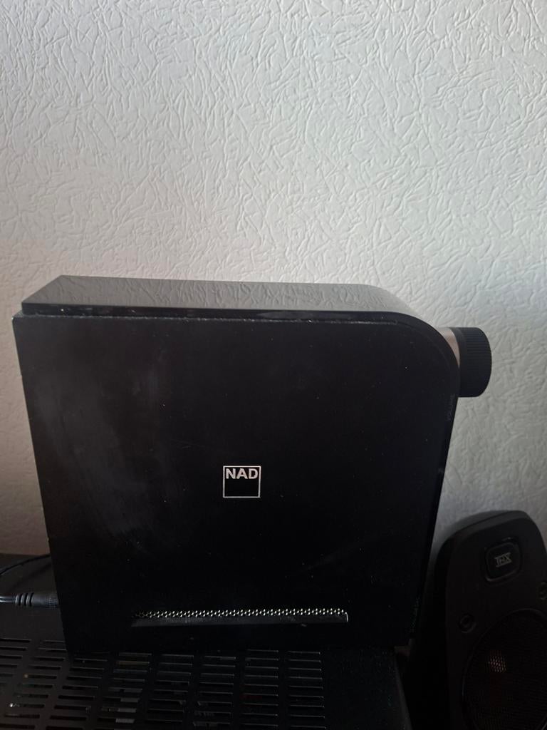 NAD D1050 USB DAC, Ophalen, Zo goed als nieuw, Overige merken