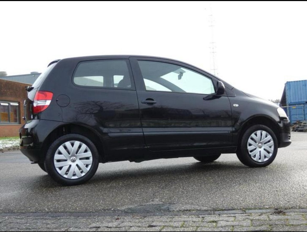 Volkswagen Fox 1.2 40KW 2006 Zwart, Ophalen, Gebruikt