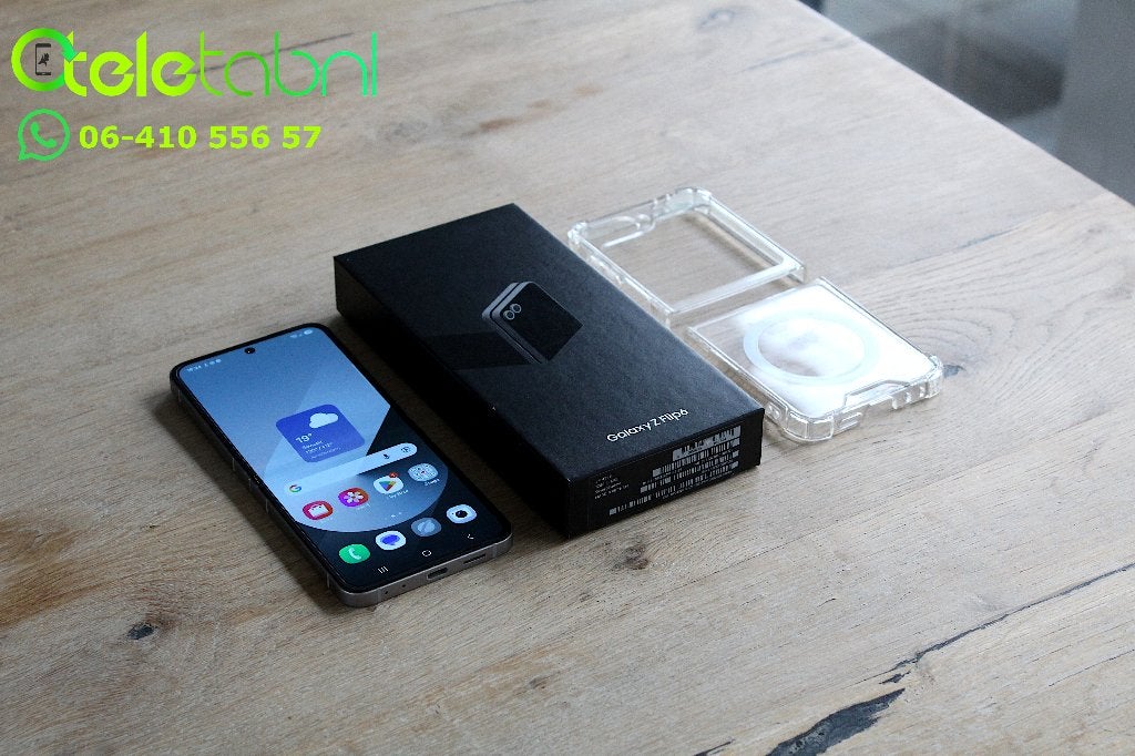 Samsung Galaxy Z Flip6 - 512GB - 12GB RAM - Silver Shadow