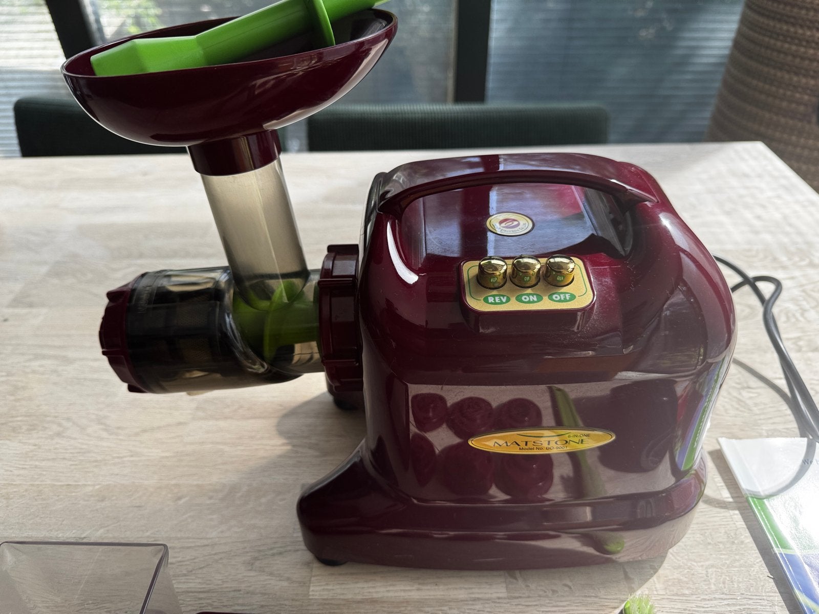 Matstone Multipurpose Juice Extractor - Slowjuicer, Ophalen of Verzenden, Zo goed als nieuw, Elektrisch, Slowjuicer