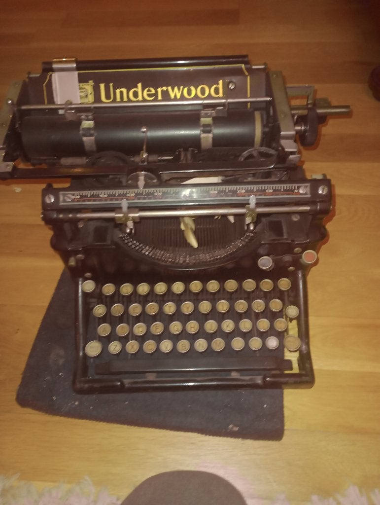 antieke typemachine, Ophalen, Gebruikt
