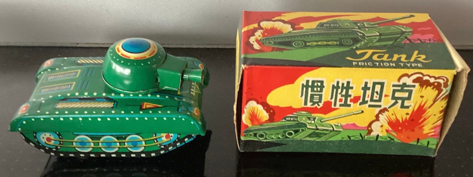Frictie 1960’s kleine blikken legertank MF 074,China,OVP, Ophalen