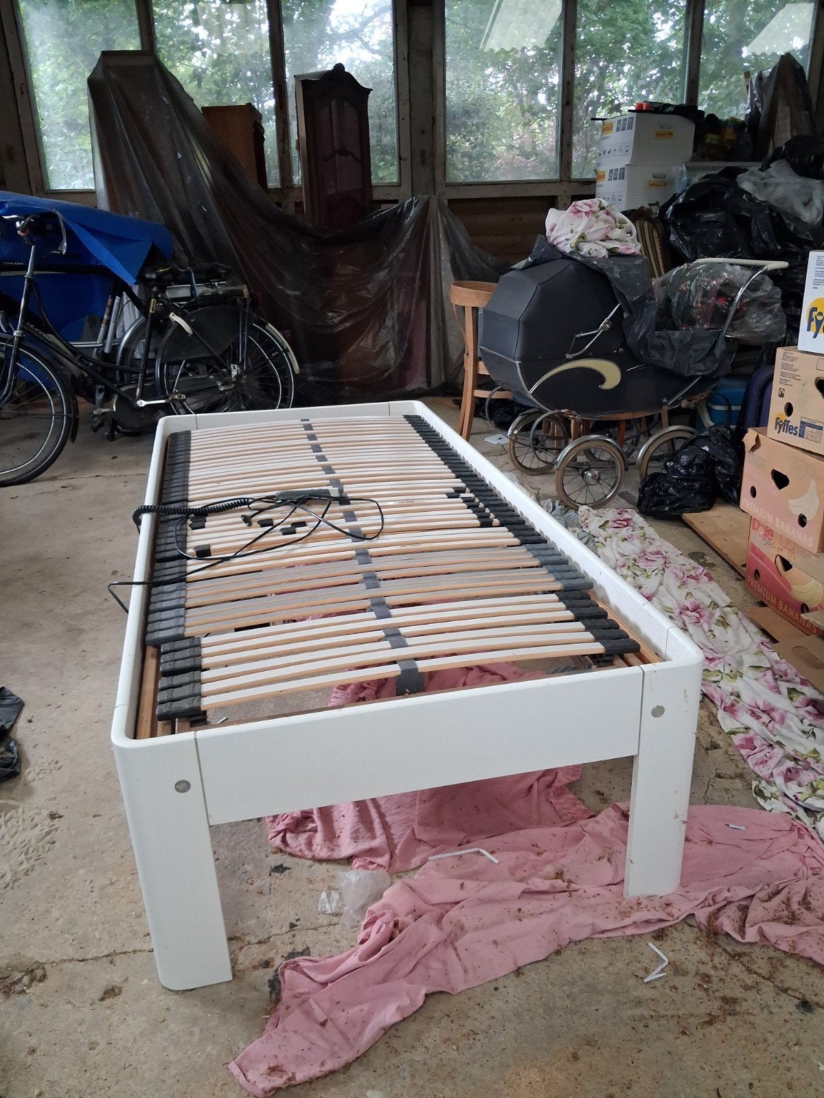 Eenpersoonsbed Oxford 2M met lattenbodem, Huis en Inrichting, Slaapkamer | Matrassen en Bedbodems, Ophalen, Gebruikt, 90 cm, Eenpersoons