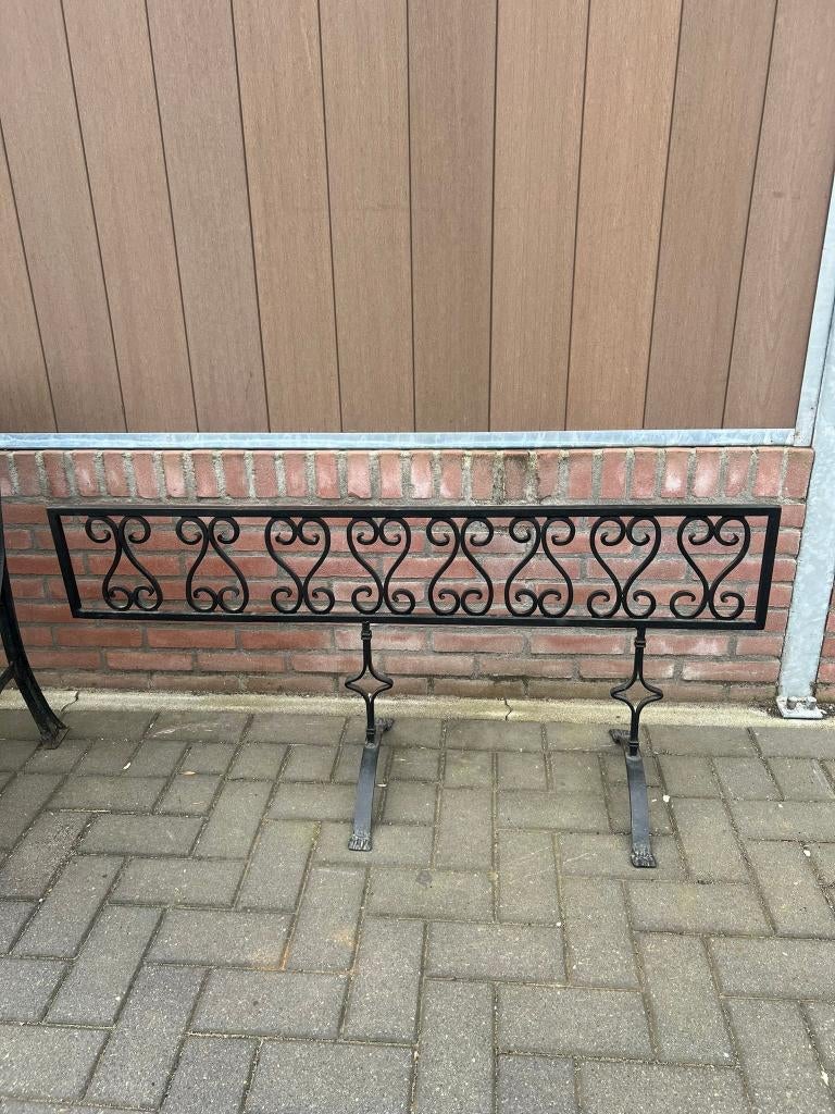 Smeedijzer Tuin Hekje, Ophalen