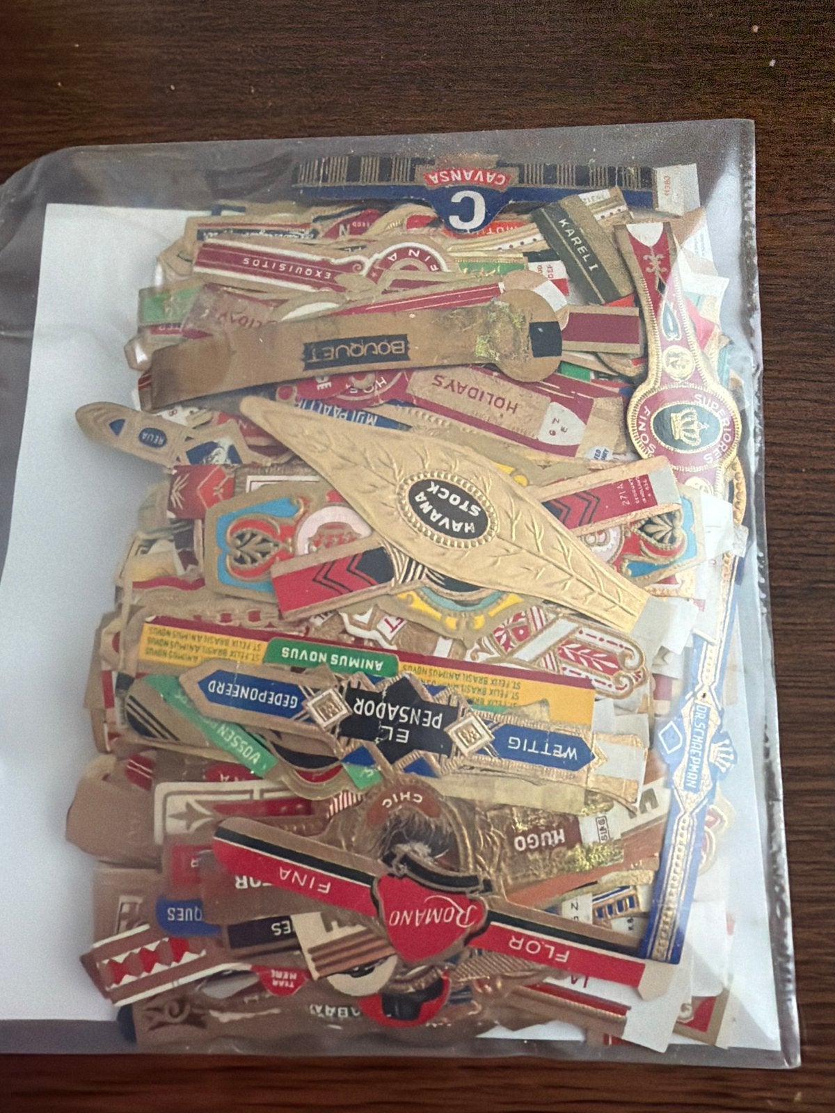 500 Diverse Oude Sigarenbandjes - Nieuwstaat Fabrieksbanden, Ophalen of Verzenden, Nieuw, Sigarenbandjes