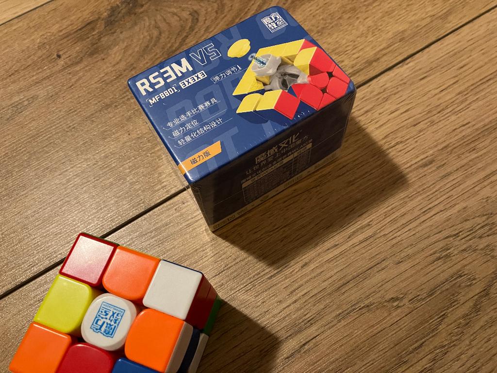 [Sealed & Nieuw] MoYu RS3M V5 Puzzle Cube / Speed Cube, Hobby en Vrije tijd, Denksport en Puzzels, Ophalen of Verzenden, Minder dan 500 stukjes