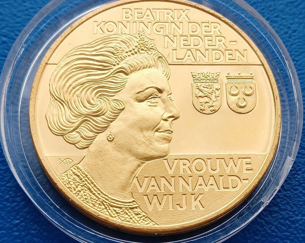 Penning Koningin Beatrix, Vrouwe van Naaldwijk, Verzenden, Brons, Nederland