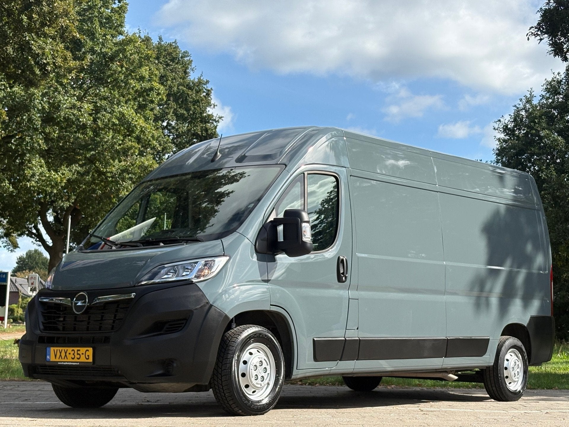 Opel Movano 2.2D 140PK L3H2|trekhaak 2500KG|apple CarPlay|ac, Auto's, Voorwielaandrijving, Dealer onderhouden, Stof, Gebruikt