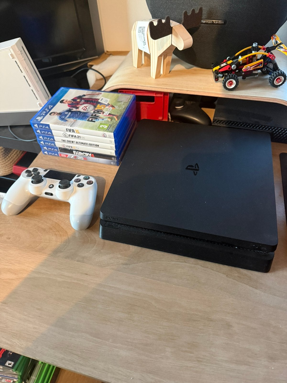 PlayStation 4 Slim (500GB) met 6 spellen en controller, Ophalen of Verzenden, Zo goed als nieuw, Met 1 controller, Slim