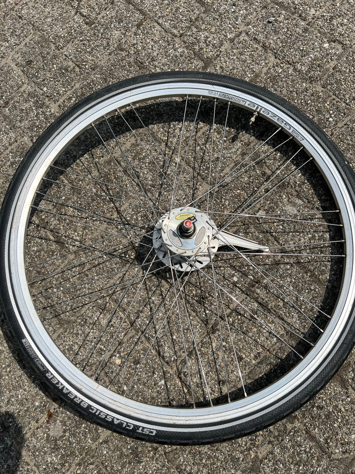 Gazelle fietswiel met naafdynamo en band, Gebruikt, Aluminium, Stadsfiets, Ophalen
