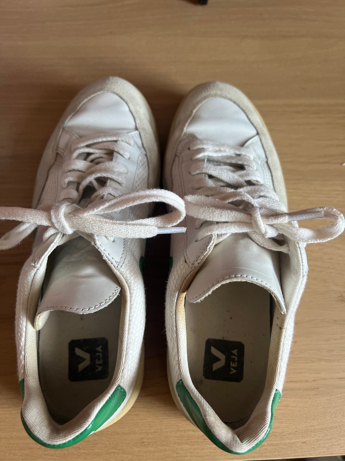 Veja V-12 sneakers wit met groen, maat 39, Kleding | Dames, Ophalen, Gedragen, Wit, Sneakers of Gympen