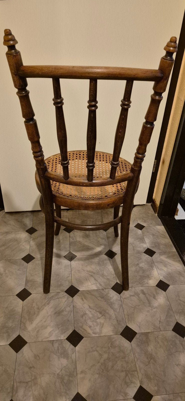 Set van 4 Thonet stoelen: 3 Josef Hoffmann, 1 Fischel, Ophalen
