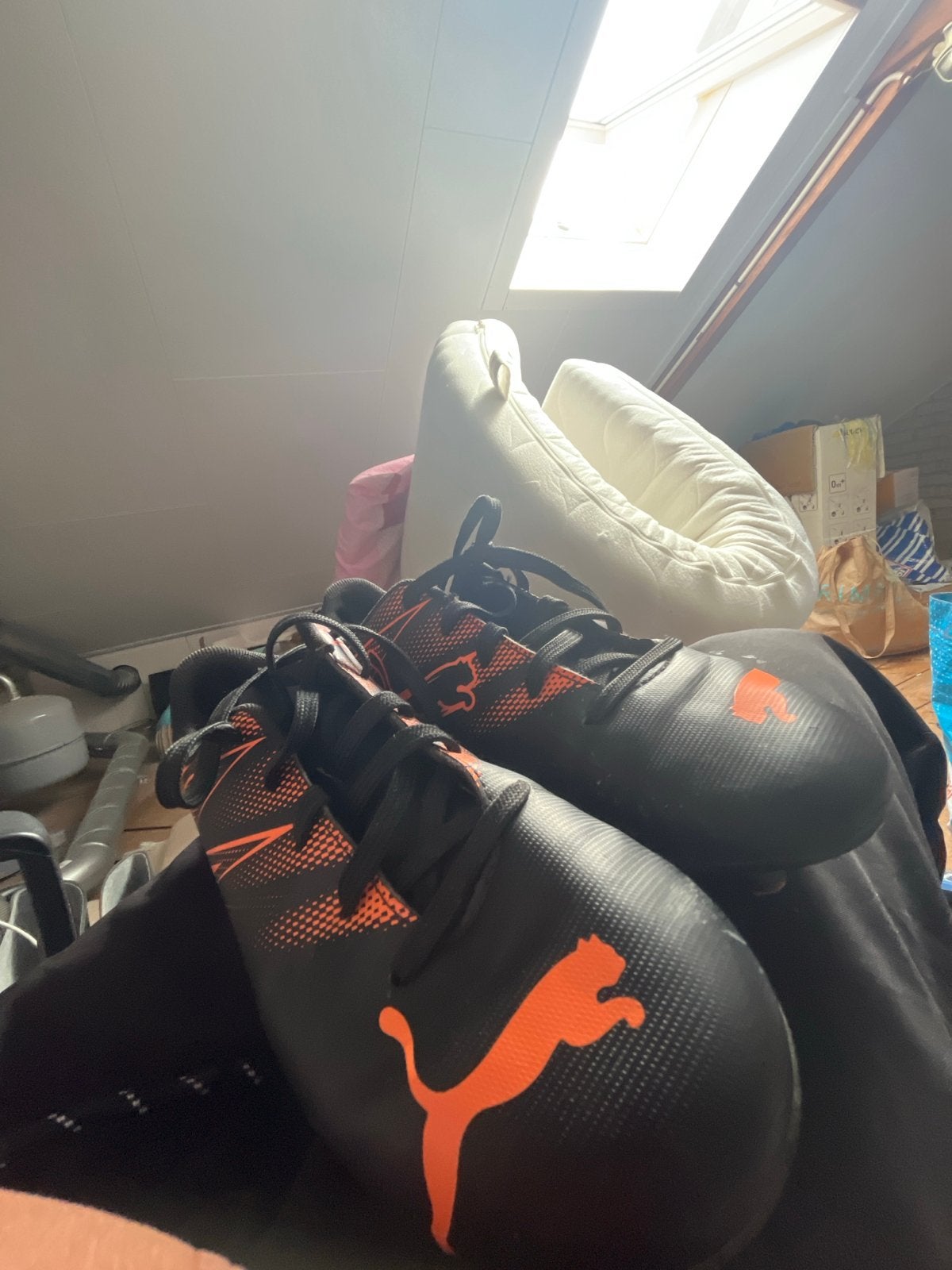 Puma voetbalschoenen - Zwart/Oranje, Ophalen of Verzenden, Zo goed als nieuw, Schoenen
