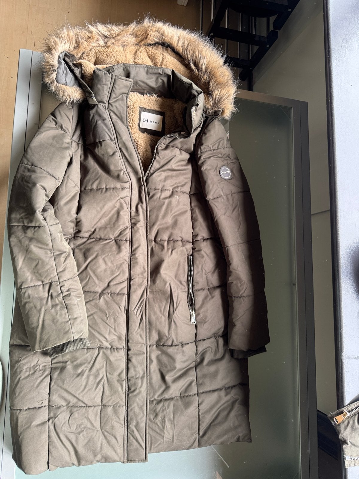 C&A Mama winterjas met teddy voering en bontkraag, Ophalen of Verzenden, Gedragen, Maat 38/40 (M), Groen