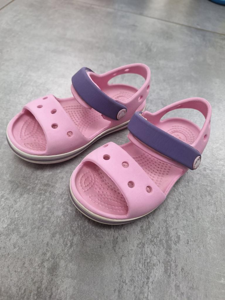Crocs sandaaltjes maat 23-24, Crocs maat is 7., Schoentjes, Crocs, Meisje, Ophalen of Verzenden