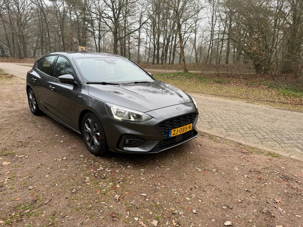 Ford Focus 1.0 Ecoboost 125pk Aut 2018 Grijs, Auto's, Lichtsensor, Particulier, 3 cilinders, 685 kg