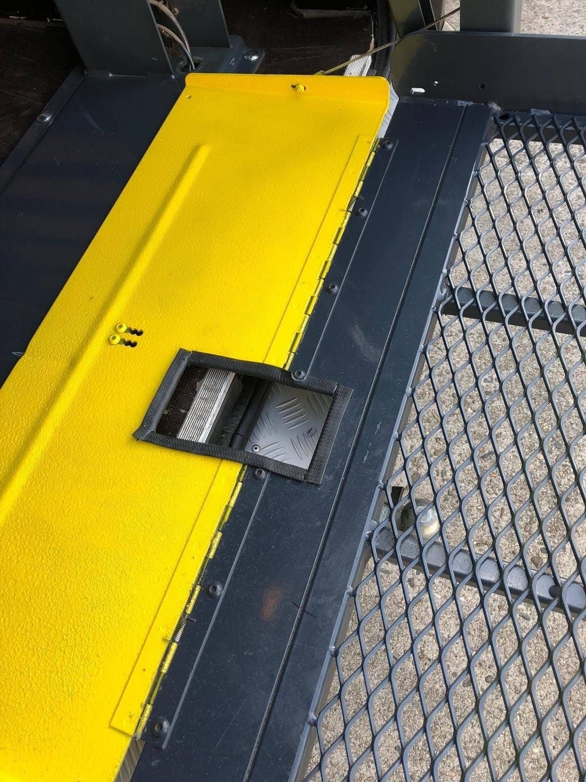 Rolstoellift maar ook een trekhaak? Geen probleem!, -, -, Nieuw, Ophalen of Verzenden