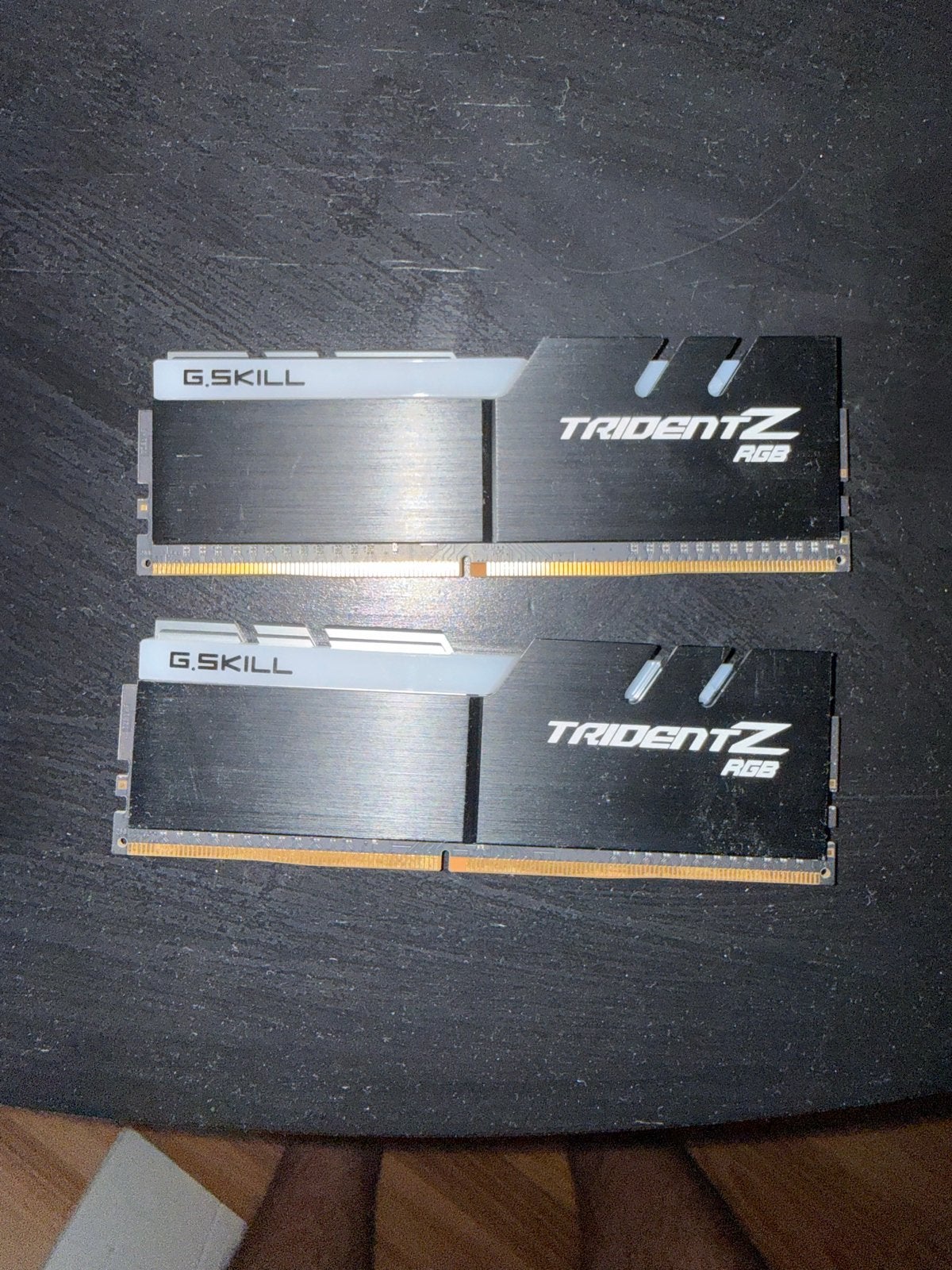 G.Skill Trident Z RGB DDR4 RAM (2x8GB) 3200MHz, Ophalen, DDR4, Zo goed als nieuw, Desktop