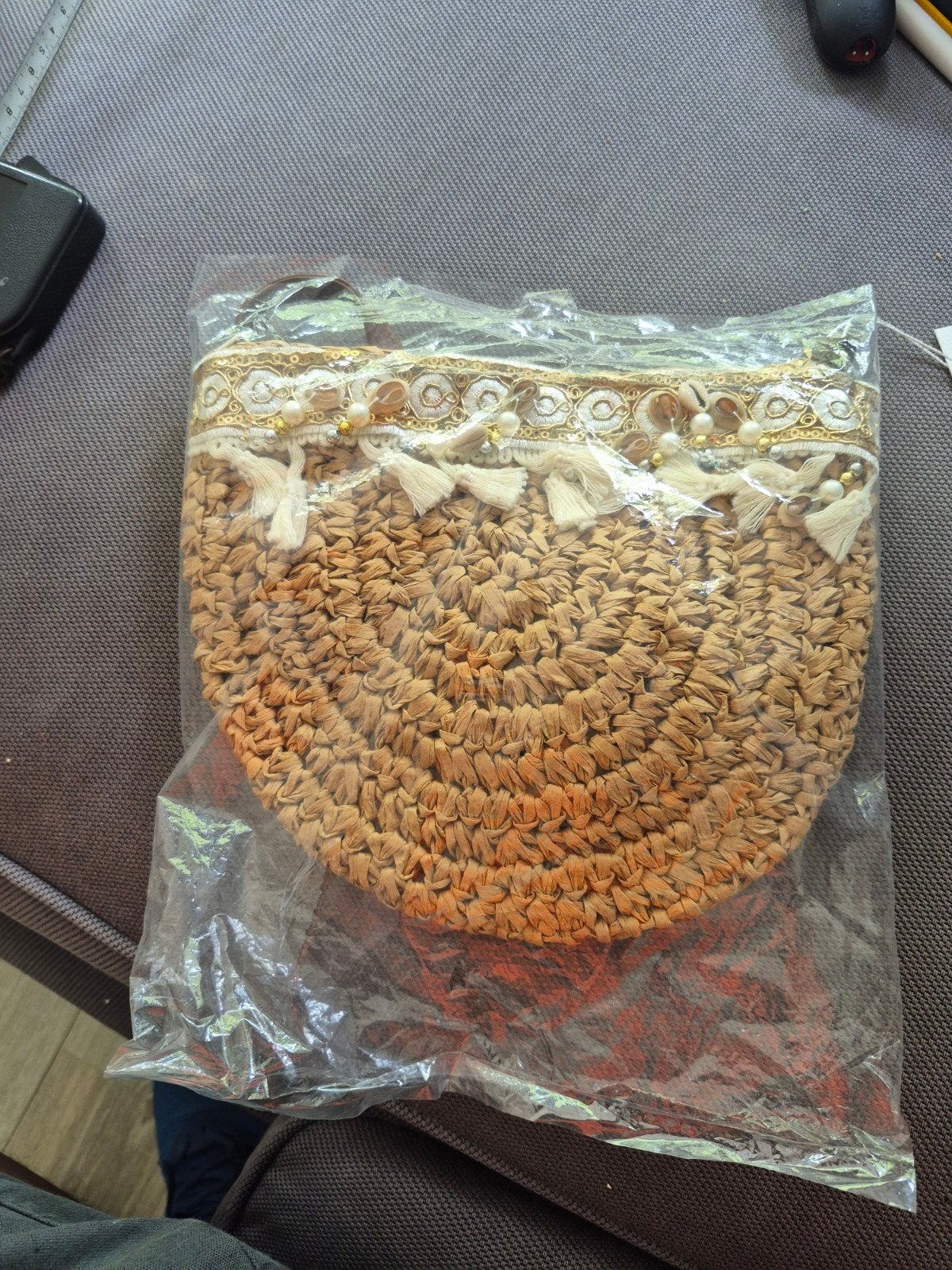 Nieuwe rieten schoudertas met kwastjes en schelpen, Ophalen of Verzenden