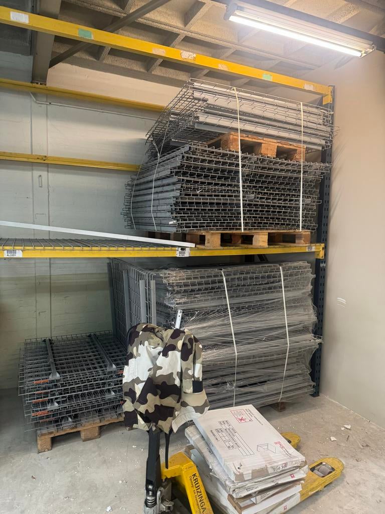 Magazijnstellingen (pallet stellingen) met gaasroosters, Zakelijke goederen, Ophalen