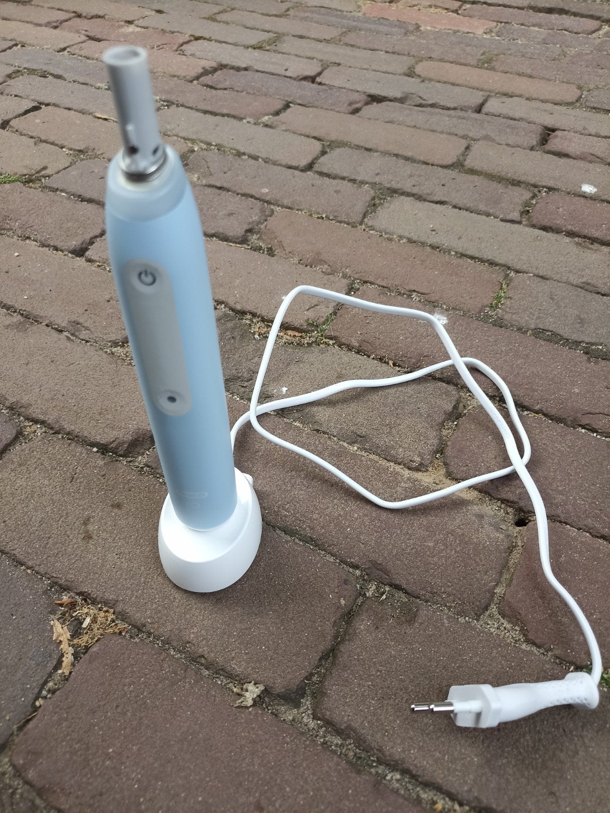Oral B iO3 Elektrische Tandenborstel met Oplader, Ophalen of Verzenden, Gebruikt, Mondverzorging