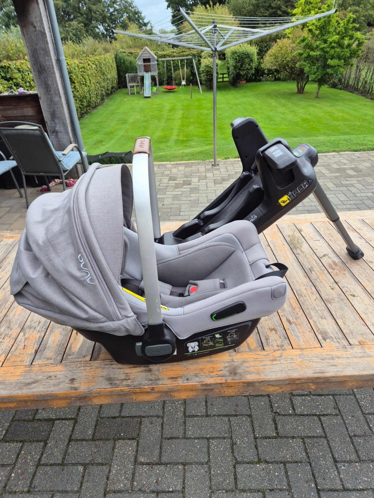 Nuna Pipa Next autostoel met Isofix base - Zo goed als nieuw, Zijbescherming, Zo goed als nieuw, Isofix, 0 t/m 13 kg