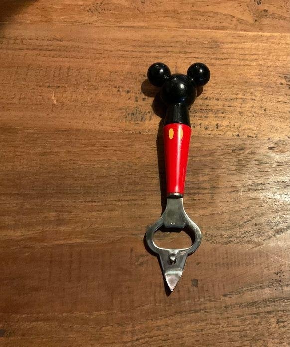 flessenopener opener Mickey Mouse Disney eats collection, Ophalen of Verzenden, Mickey Mouse, Zo goed als nieuw, Servies