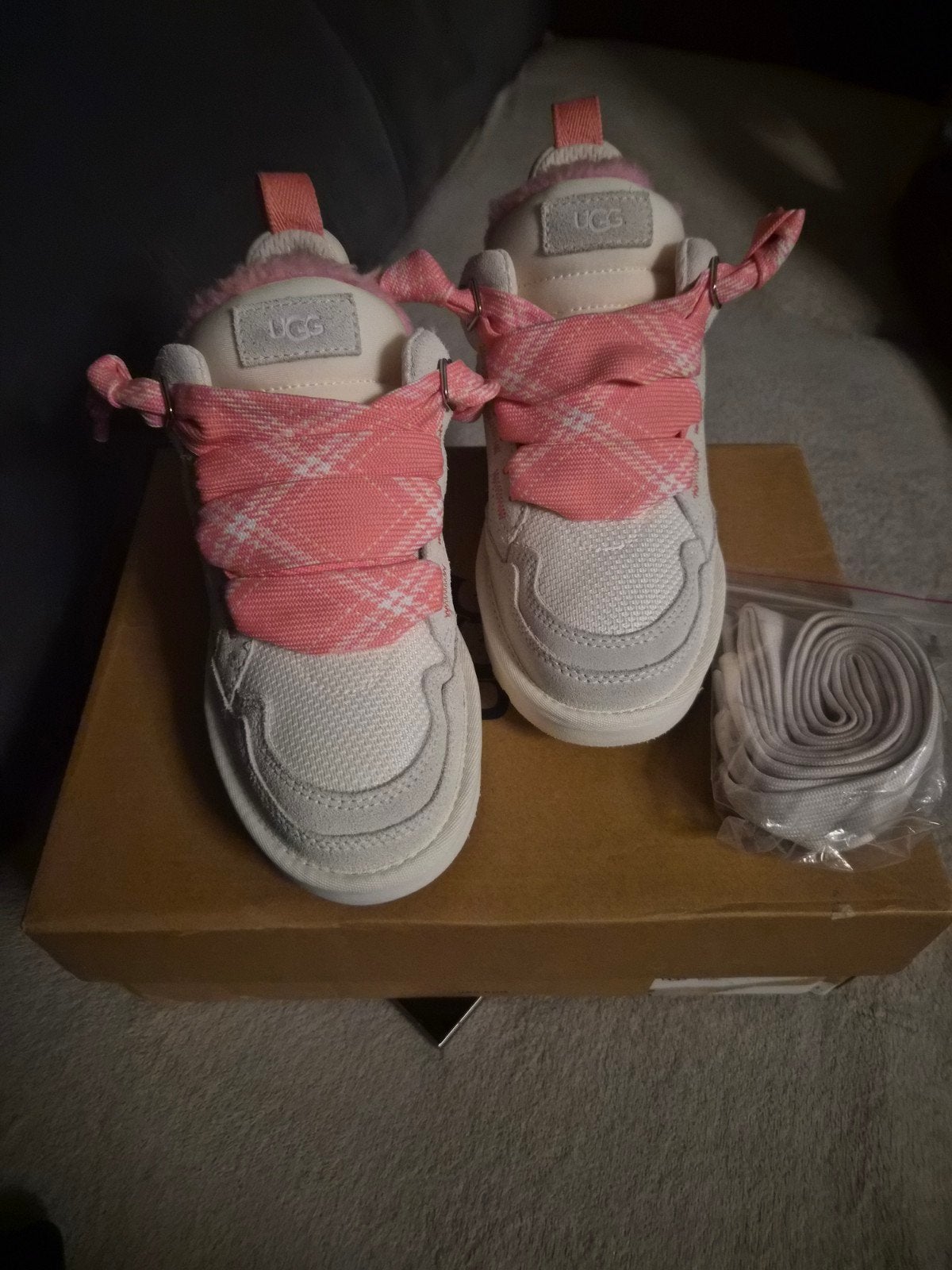 UGG Lowmel Love '25 "Jasmine/Tropical Pink", UGG, Wit, Nieuw, Ophalen of Verzenden