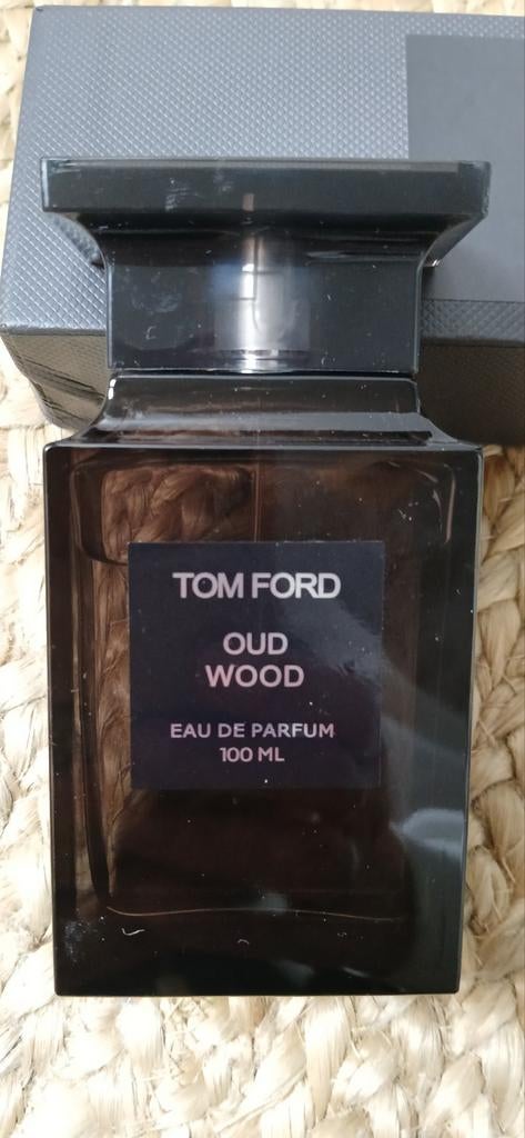Tom Ford Oud Wood Eau de Parfum 100 ml, Sieraden, Tassen en Uiterlijk, Uiterlijk | Parfum, Ophalen of Verzenden, Nieuw