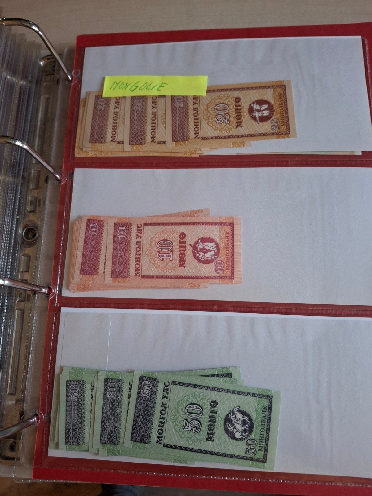 16 Mongoolse bankbiljetten - bijna allemaal UNC, Ophalen of Verzenden, Oost-Azië, Setje