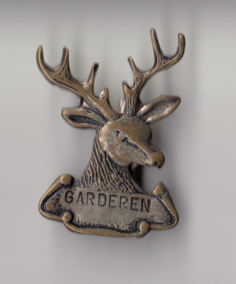 Garderen Hert broche, Gebruikt, Niet vindbaar, Niet vindbaar, Speldje of Pin