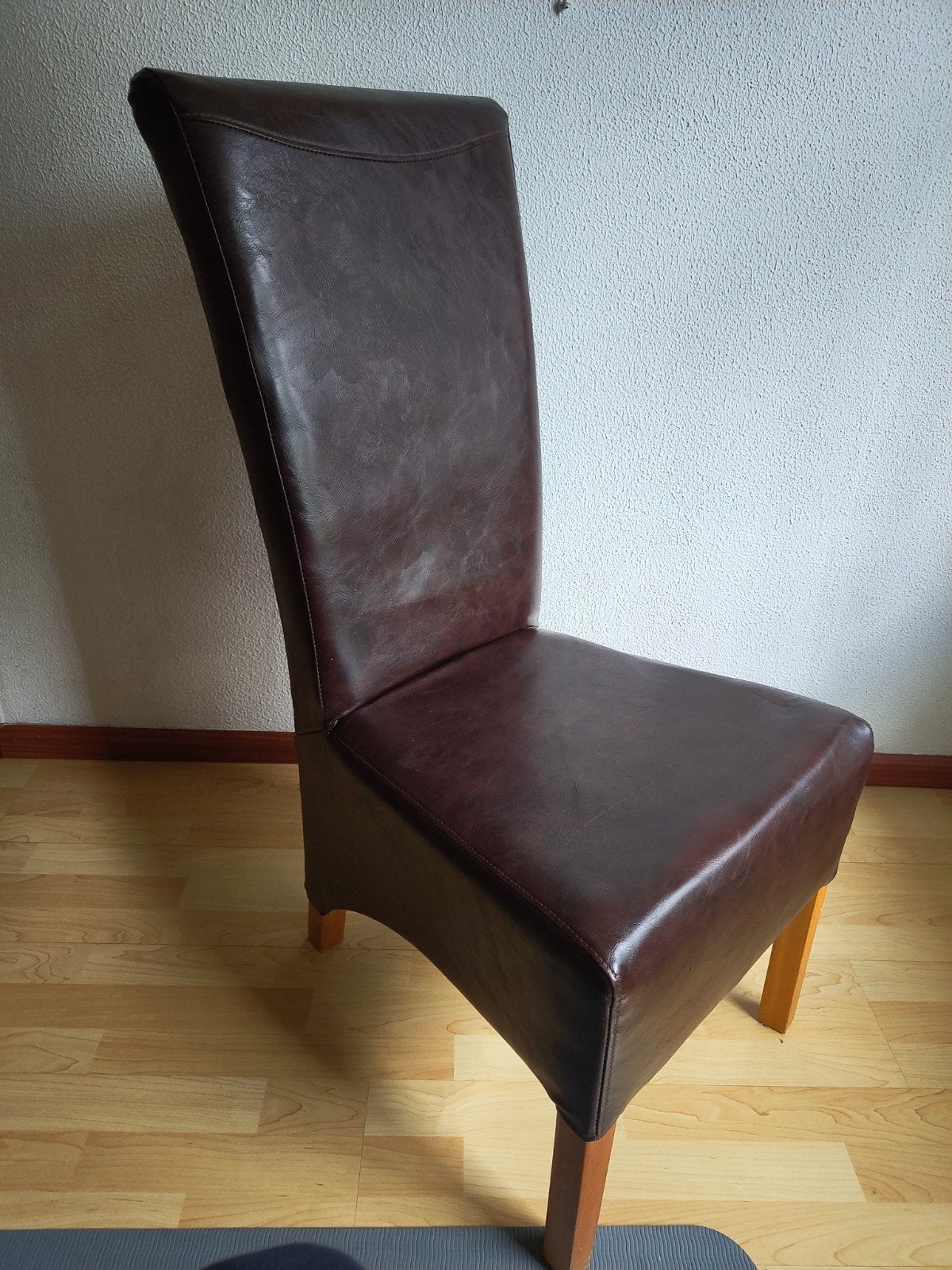 6 Stevige Donkerbruine Leren Stoelen - H104 B48 L54, Huis en Inrichting, Ophalen, Bruin, Leer, Zo goed als nieuw