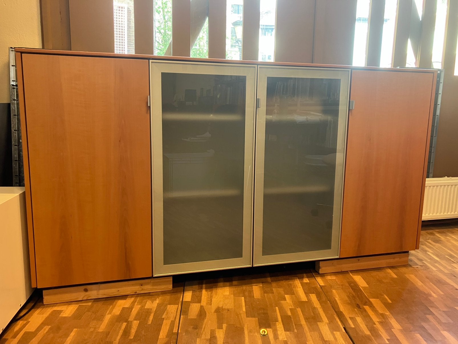 Gesika kast (204x104x43) te koop, Ophalen, Glas, Modern, strak, 200 cm of meer