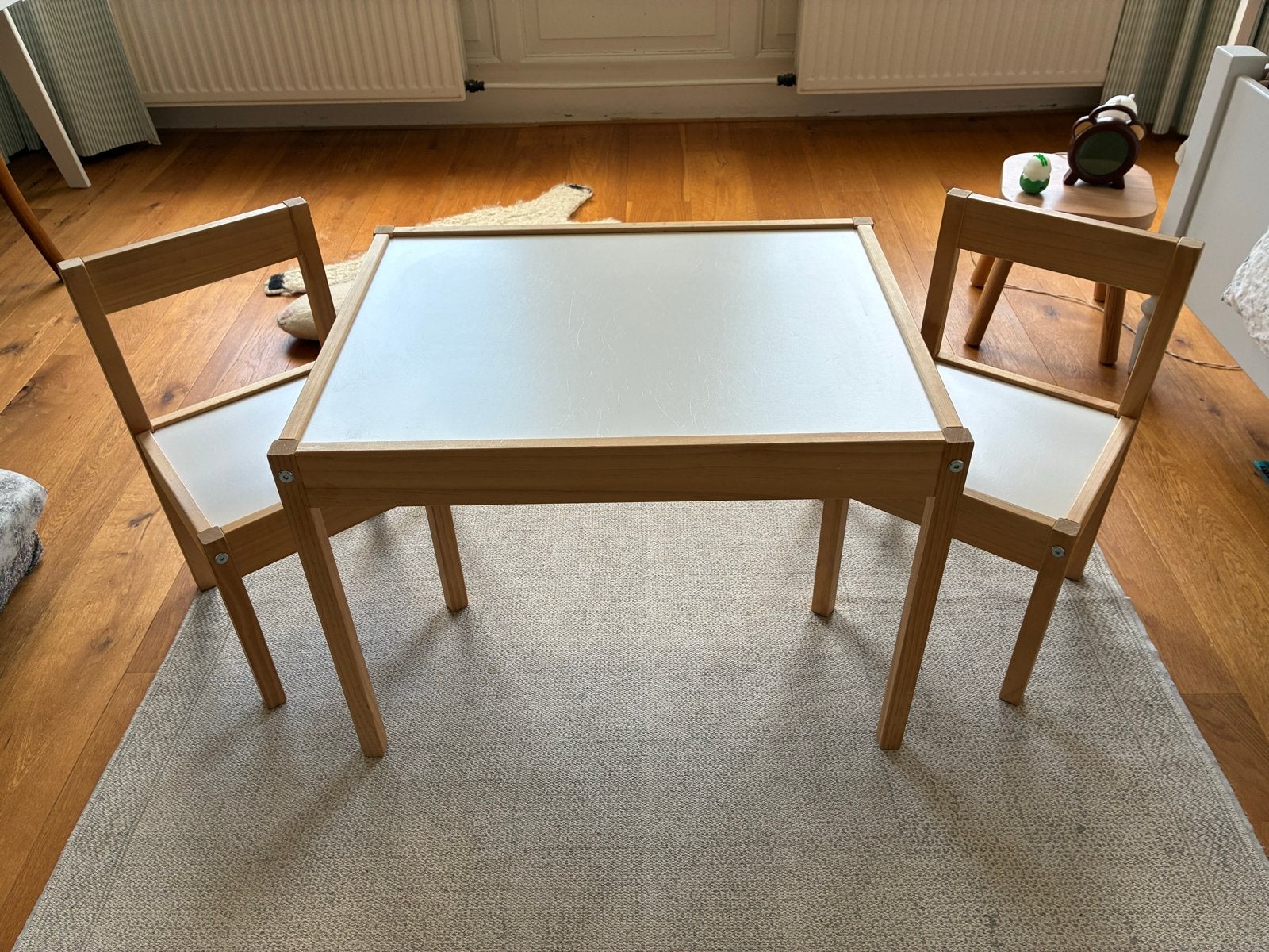 IKEA Latt kindertafel met 2 stoelen, Ophalen, Gebruikt, Tafel(s) en Stoel(en)