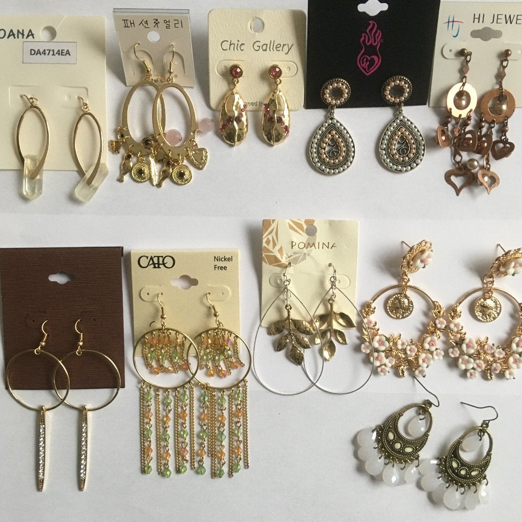 Set van 10 paar goudkleurige oorbellen, Ophalen of Verzenden, Nieuw, Goud, Overige materialen