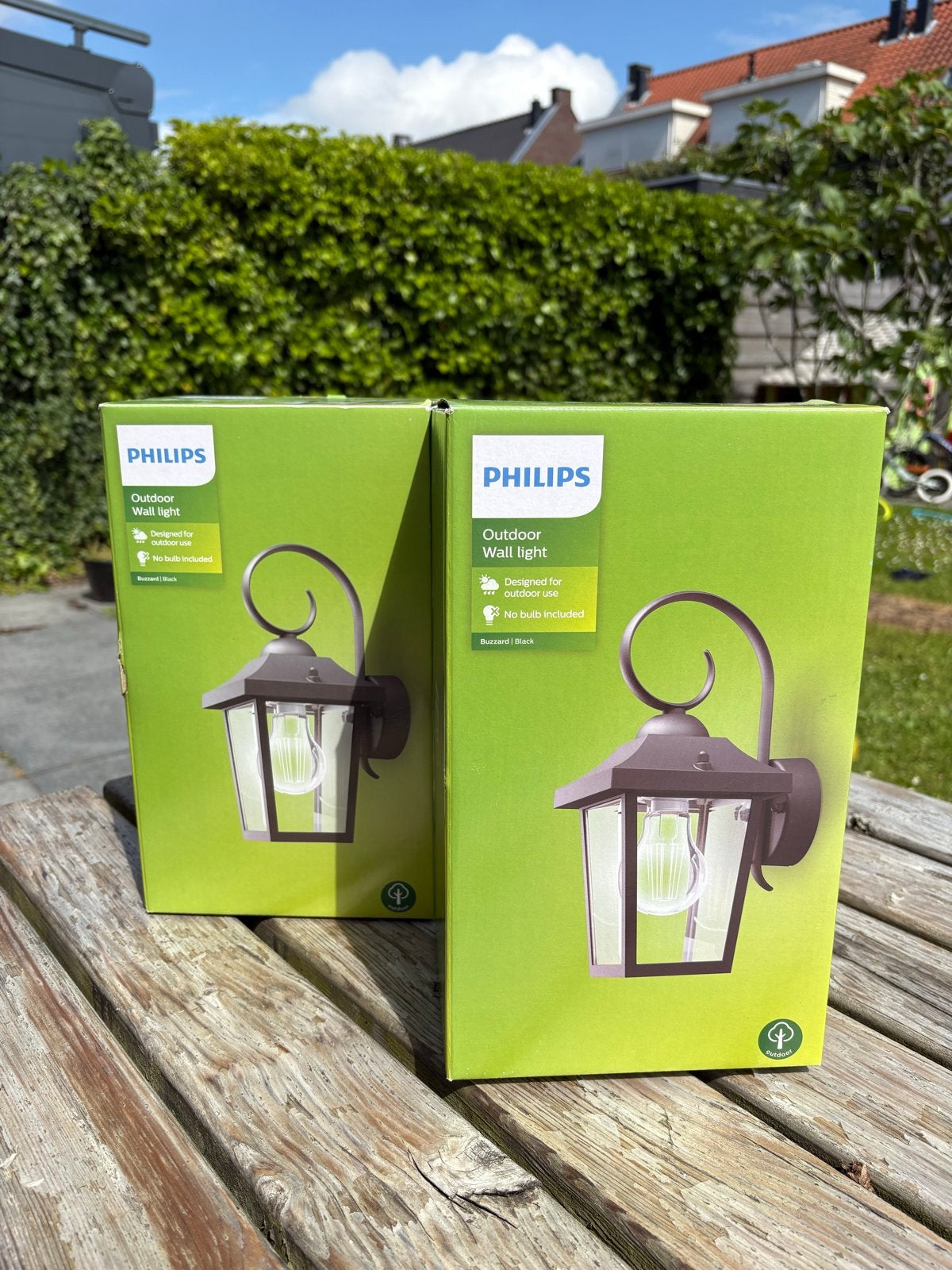 Philips Buzzard Buiten Wandlamp Zwart - Nieuw in Doos, Tuin en Terras, Overige materialen, Verzenden, Minder dan 50 watt, Wandlamp