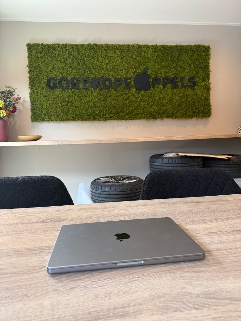 MacBook Pro 14 inch m1 16GB 1000GB | Defect, Computers en Software, Apple Macbooks, Gebruikt, Cupertino California, Support@apple.com