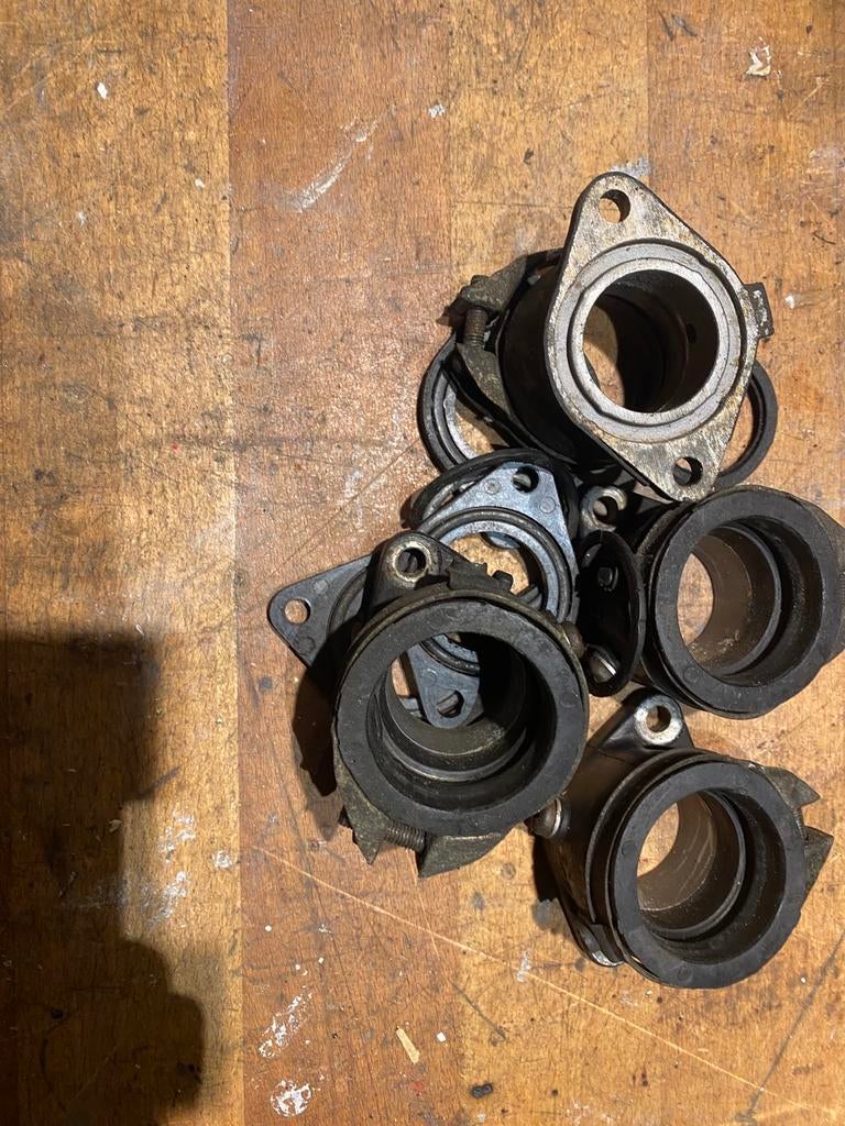 Inlaat poorten Honda Nighthawk, Ophalen