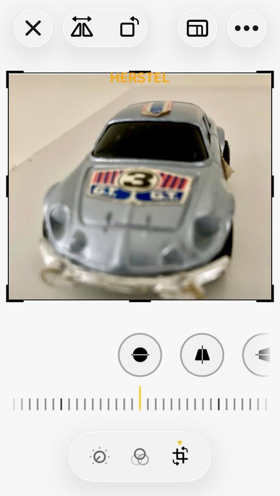 Te koop, Renault  679 miniatuur auto nu €4,00, Hobby en Vrije tijd, Modelauto's | 1:24, Ophalen of Verzenden, Zo goed als nieuw