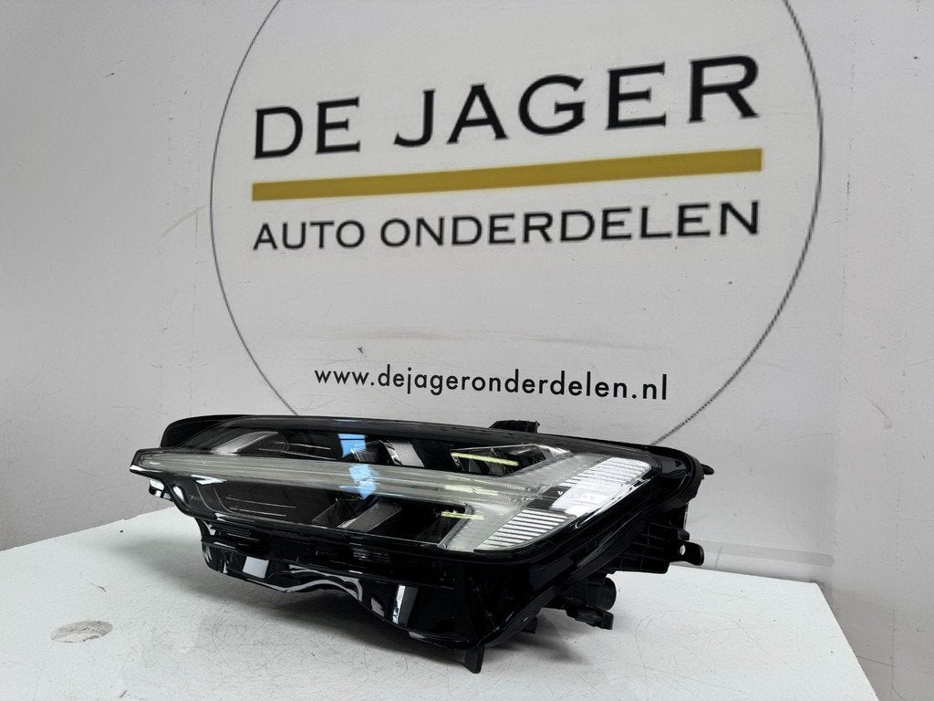 VOLVO V60 S60 FULL LED HIGH BEAM KOPLAMP LINKS 32228809, Auto-onderdelen, Verlichting, Gebruikt, Gunnar Engellaus vag 8
405 31  Gothenburg, SE