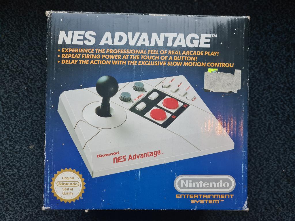 NES ADVANTAGE controller, Gebruikt, 1 speler, Racen en Vliegen, Ophalen of Verzenden